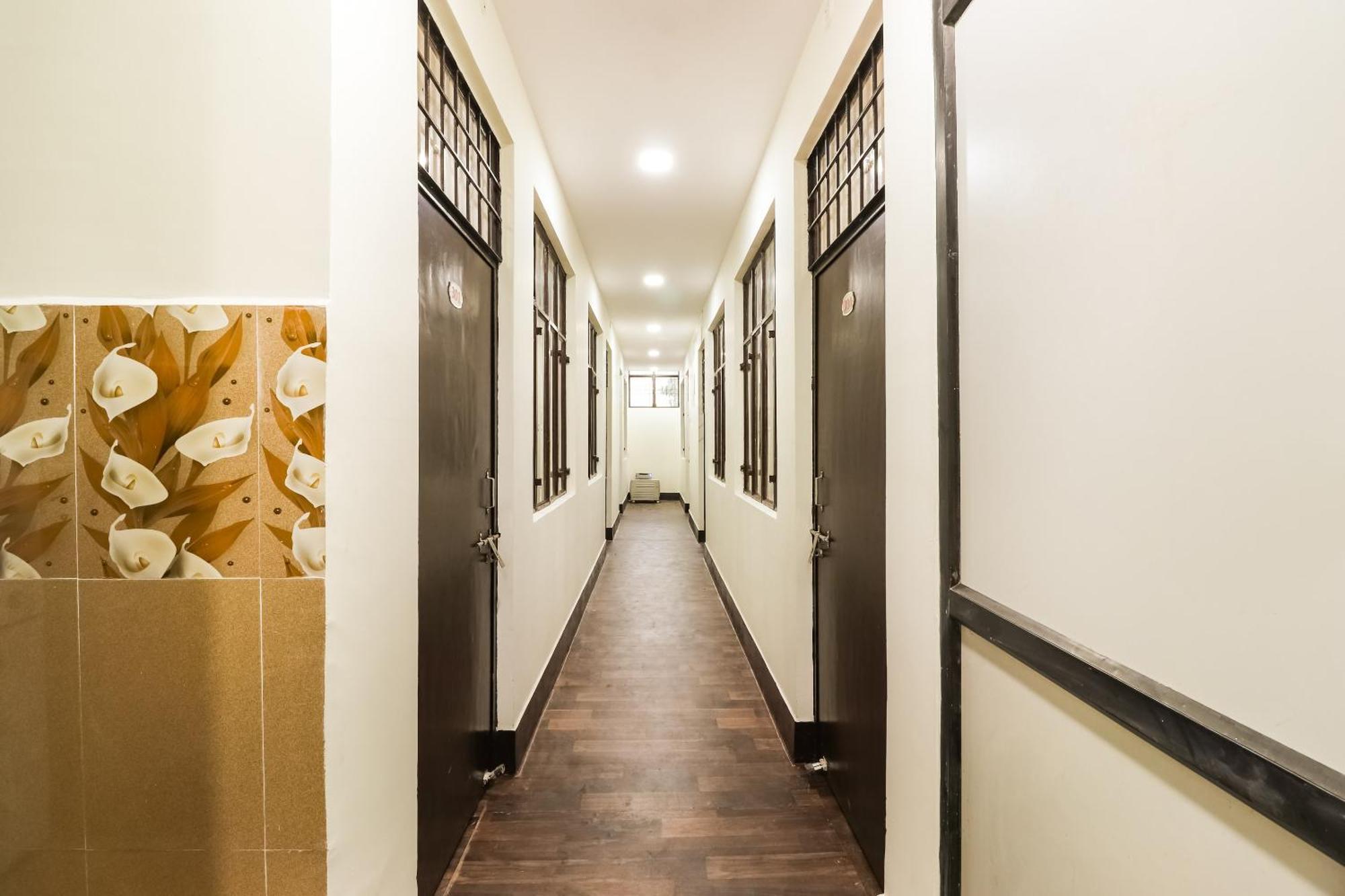 Oyo Hotel Pacifica Near Phoenix United Lucknow Exterior photo
