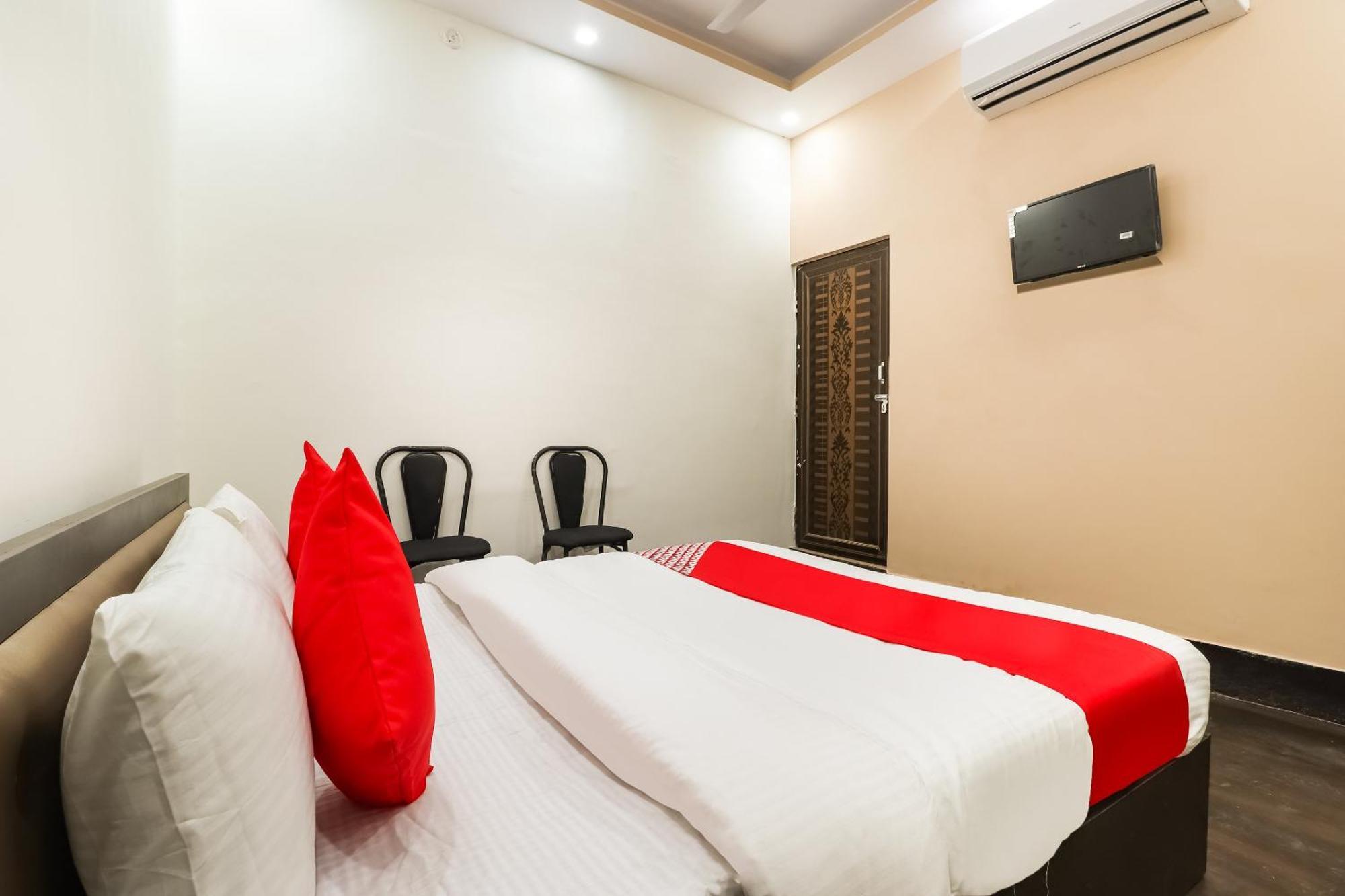 Oyo Hotel Pacifica Near Phoenix United Lucknow Exterior photo