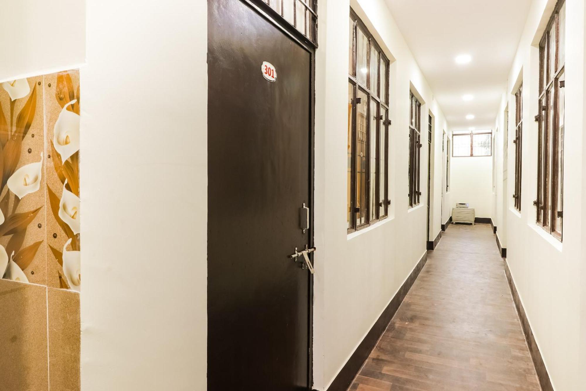 Oyo Hotel Pacifica Near Phoenix United Lucknow Exterior photo